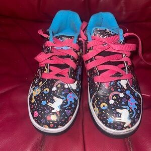 HEELYS WHEELED SNEAKERS